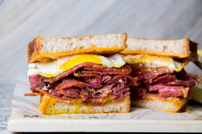 Morty’s: Ultimate Smoked Pastrami & Cheese (HK$118)