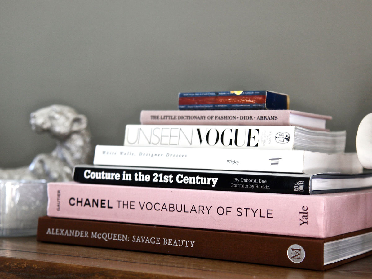 5 must-read books that will expand your fashion knowledge