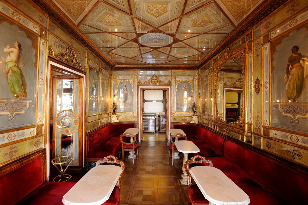 Old is gold: 5 historical cafés around the world