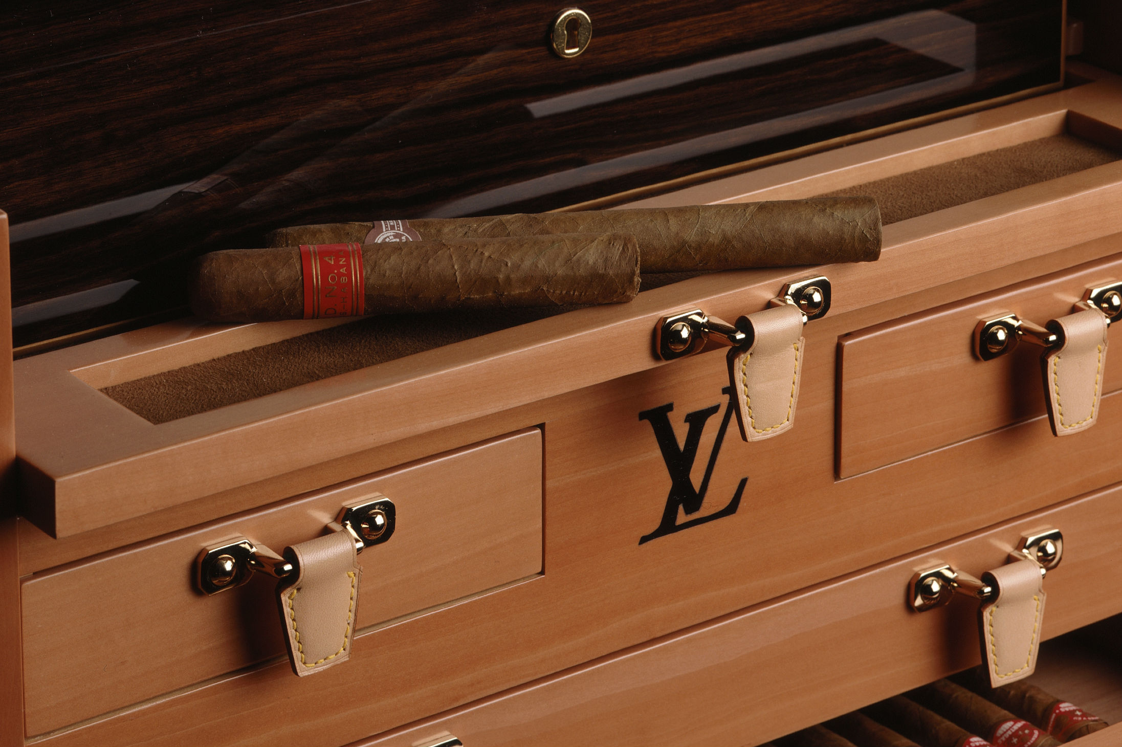 L’Appartement Louis Vuitton: What’s in a trunk?