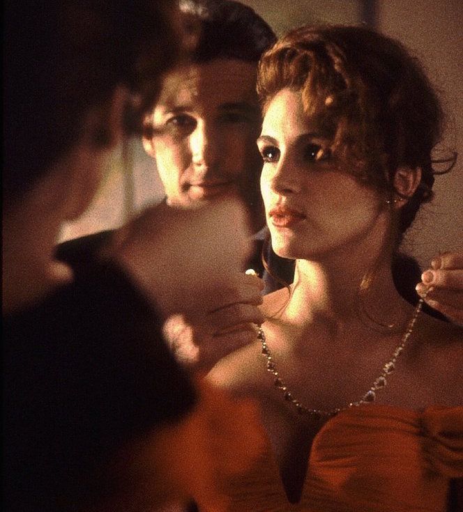 Hollywood glitz 6 iconic jewels in movie history Lifestyle Asia