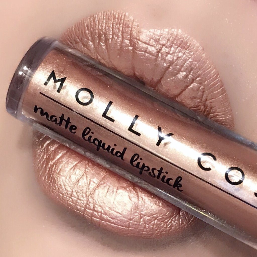 Glam alternatives to a classic red lip
