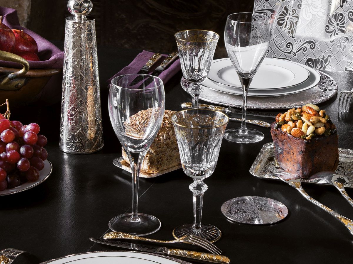 Exquisite glassware sets that are perfect for making toasts