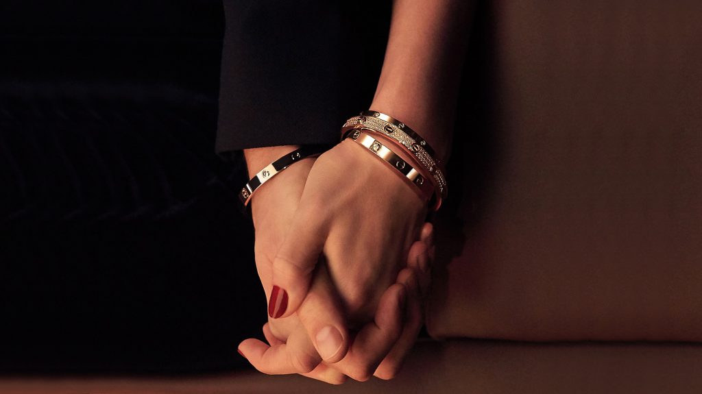 Iconic jewellery pieces to give her for Valentine’s Day