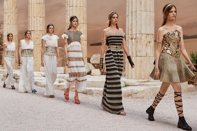 10 style highlights from Chanel Cruise 2018 collection