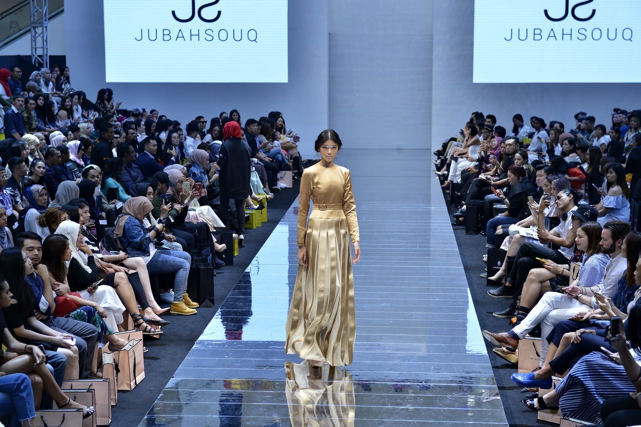 Gallery: Day 3, KL Fashion Week 2017: Jubahsouq, Youme & Hunny, Aria the Label, A-Jane, Twenty3, and Air Asia Runway Ready Designer Search 2017
