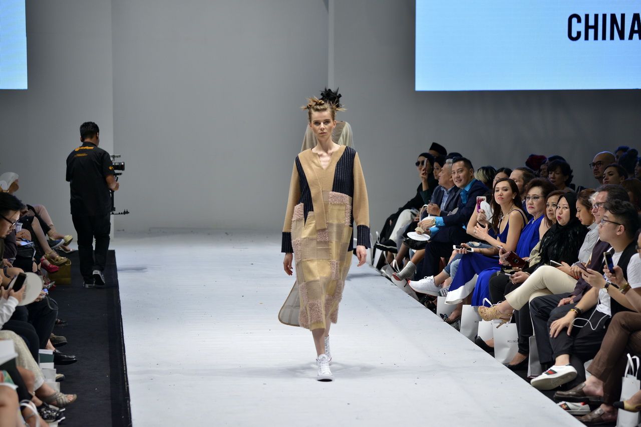 Esa Liang fashion show during China fashion week #esaliang