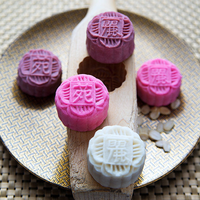 10 most delicious mooncakes to indulge in this year | Lifestyle Asia ...