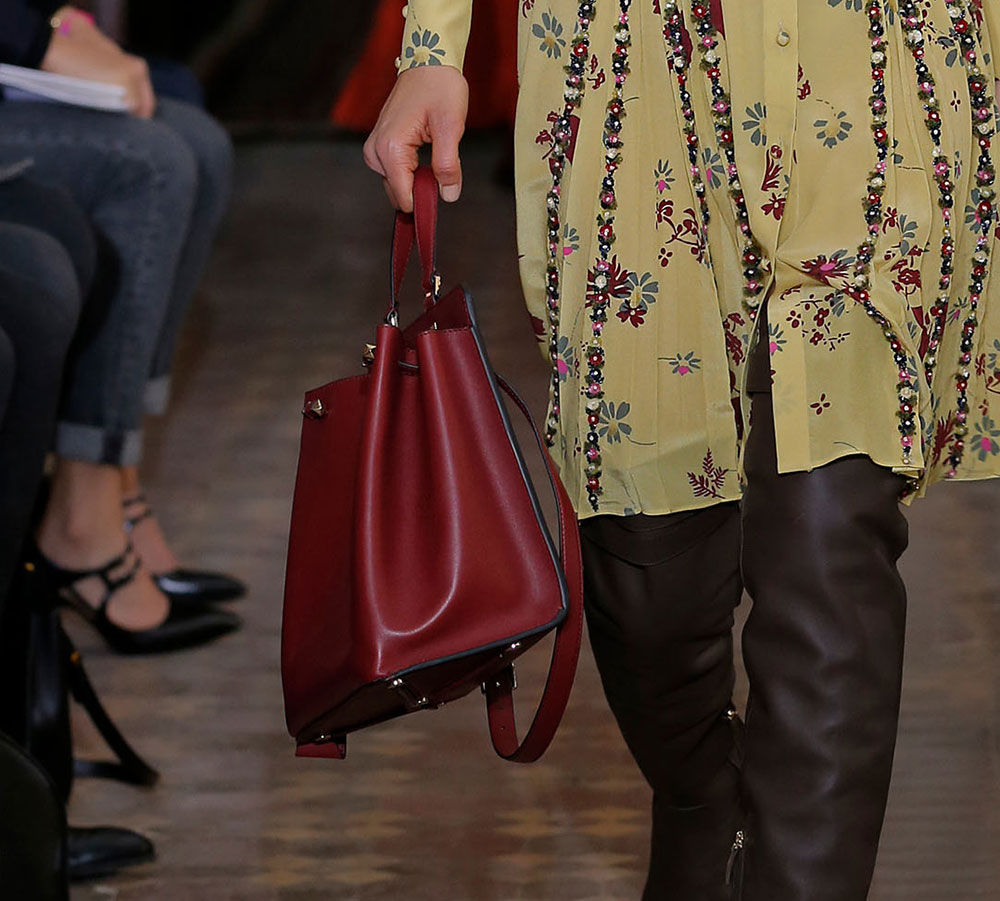 The Insignia bag is a nod to Carolina Herrera's impeccable style