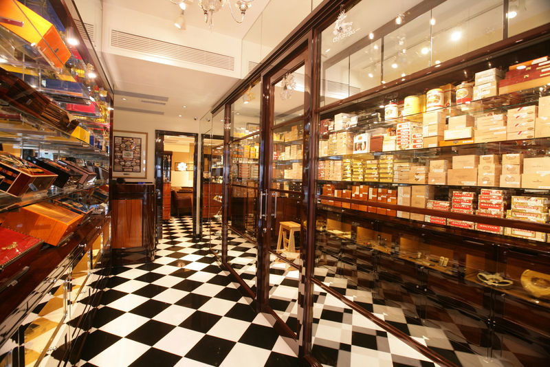 5 cigar bars in Singapore to feel like you're in a Hemingway novel