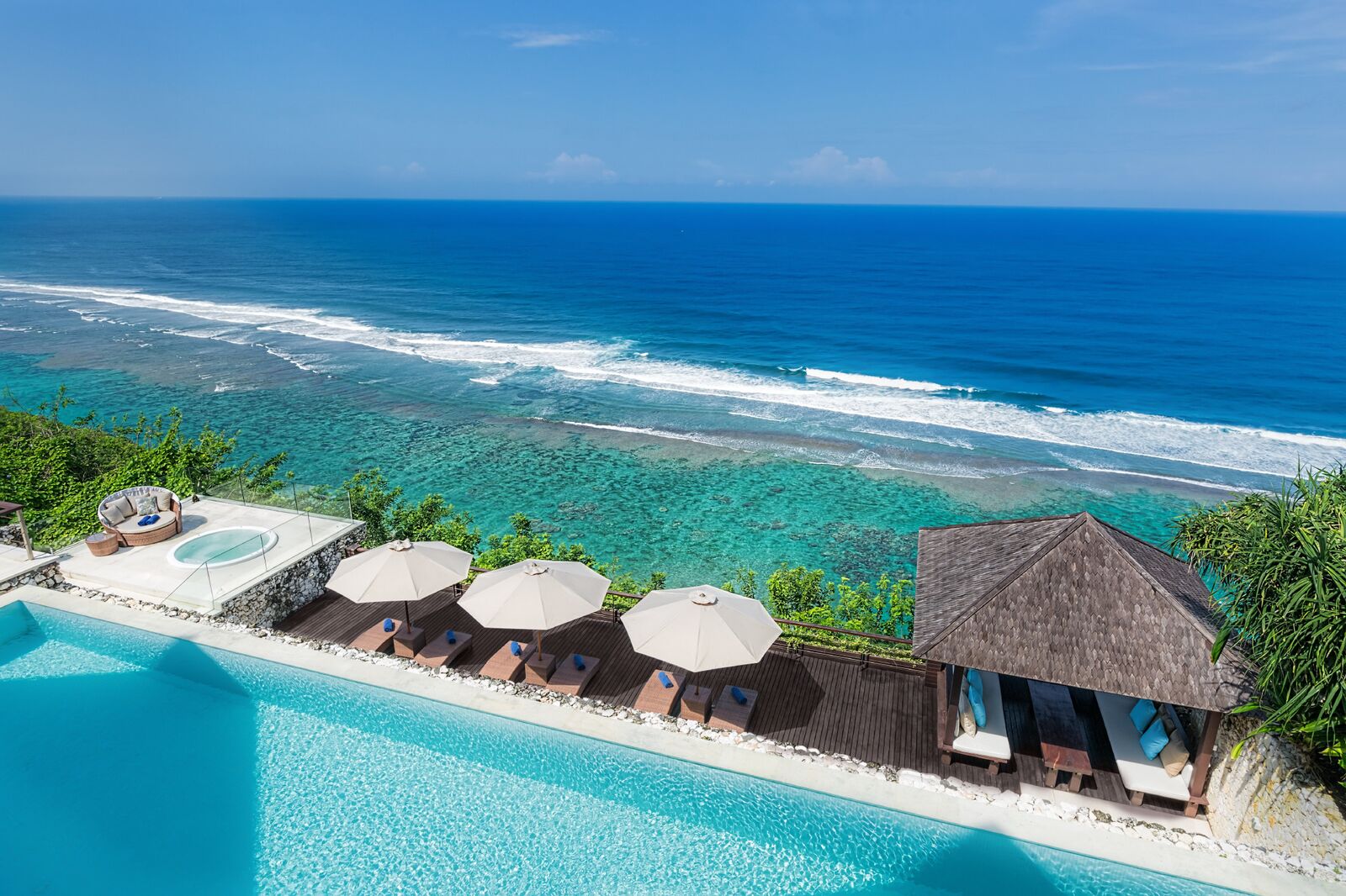 The Cheat Sheet: Best prosperity yee sangs, red eye shadows for CNY, and luxury villas in Bali
