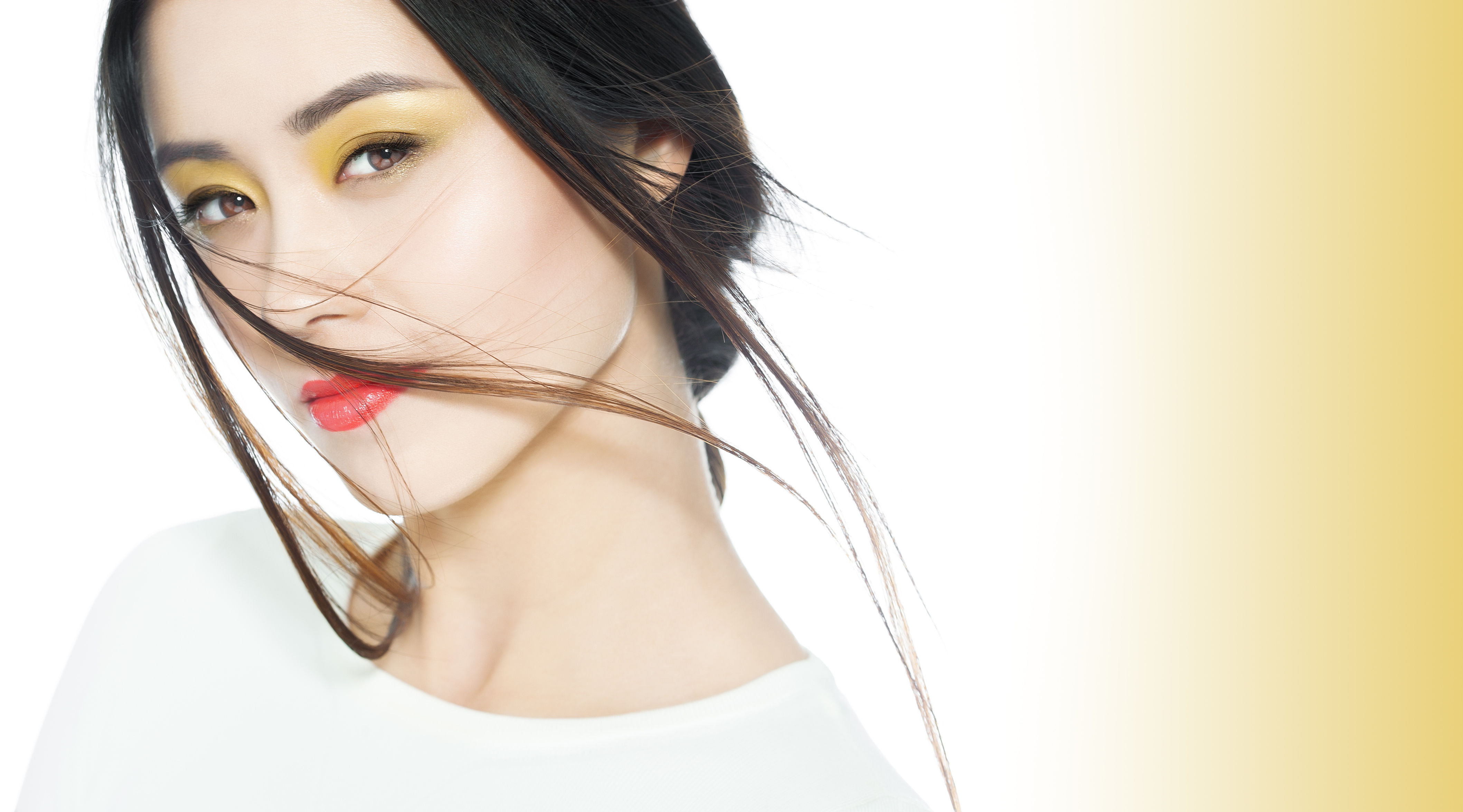 Beauty bandwagon: How to work yellow eyeshadow into your makeup look