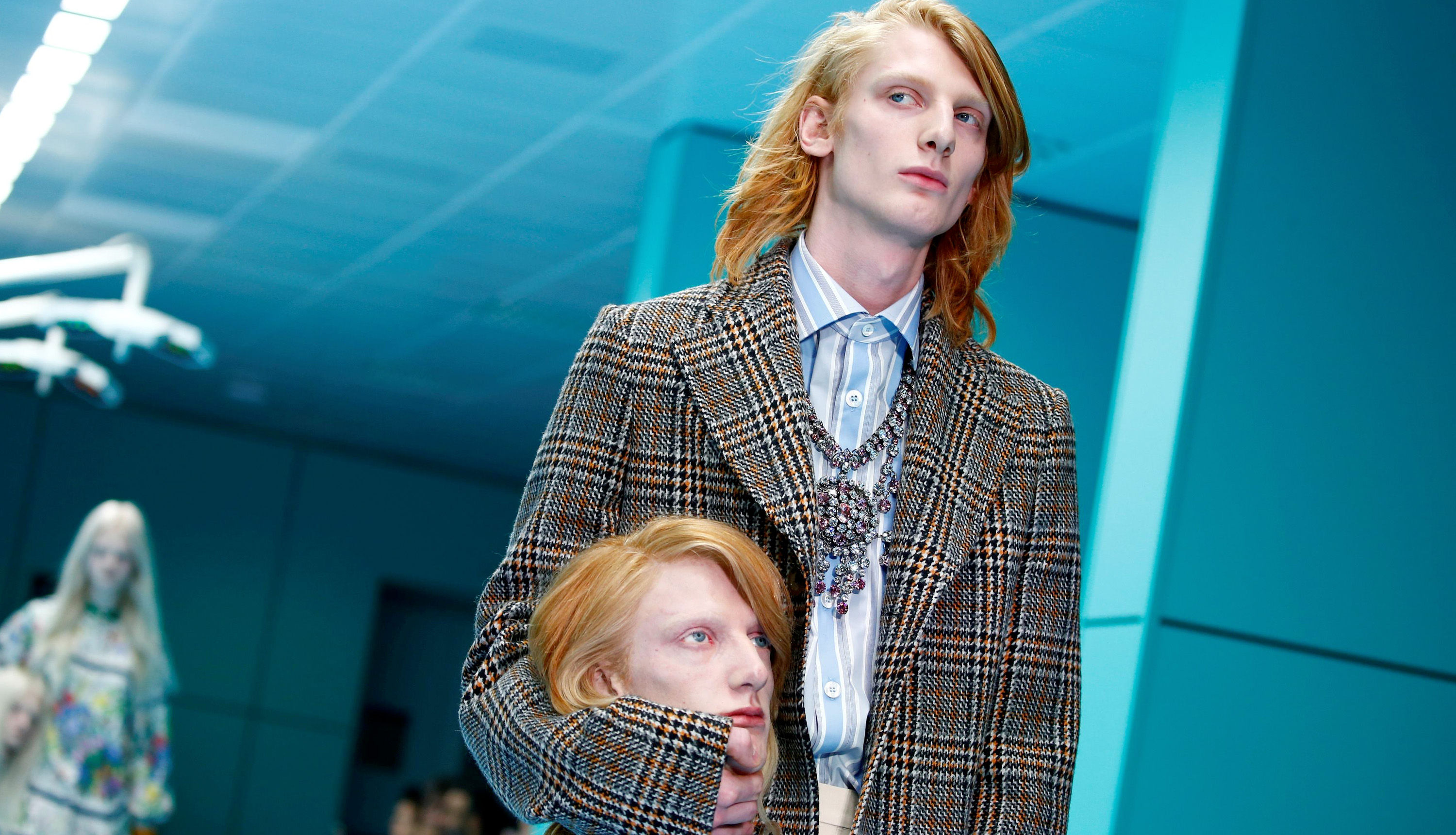 Gucci’s hot new severed-head accessory is taking over the Internet