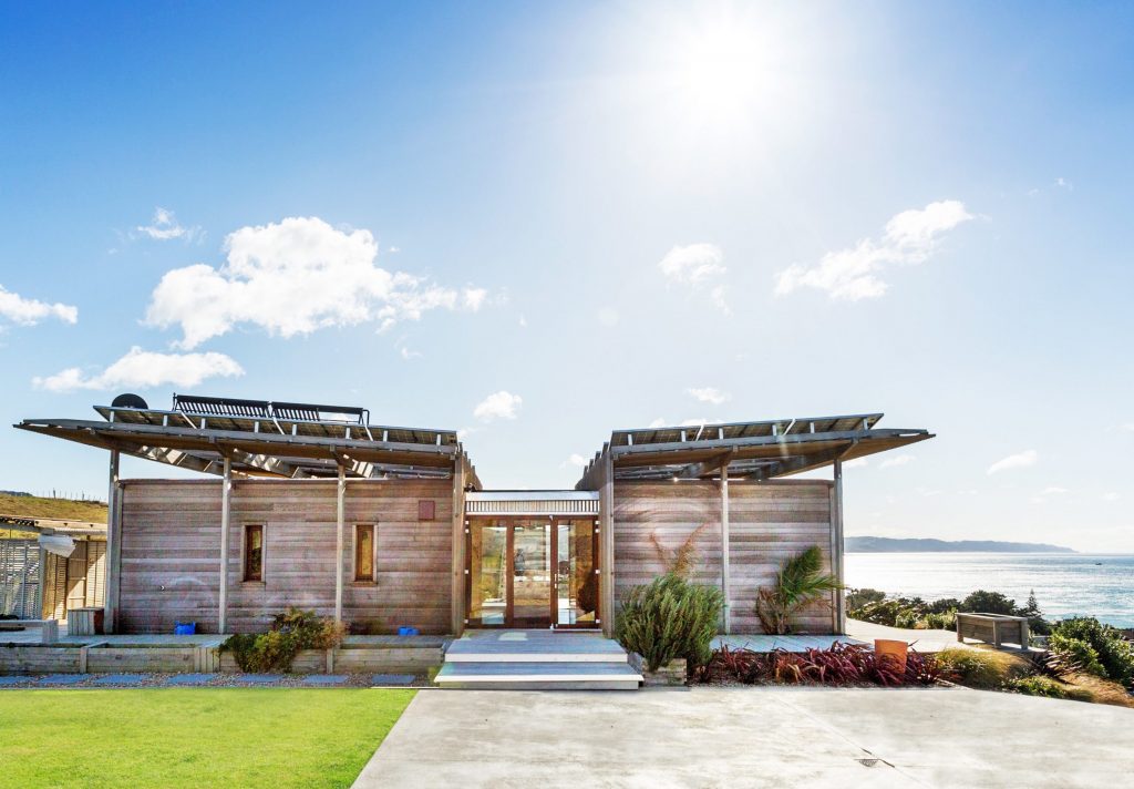 Stay One Degree is like LinkedIn for vacation home renters and owners