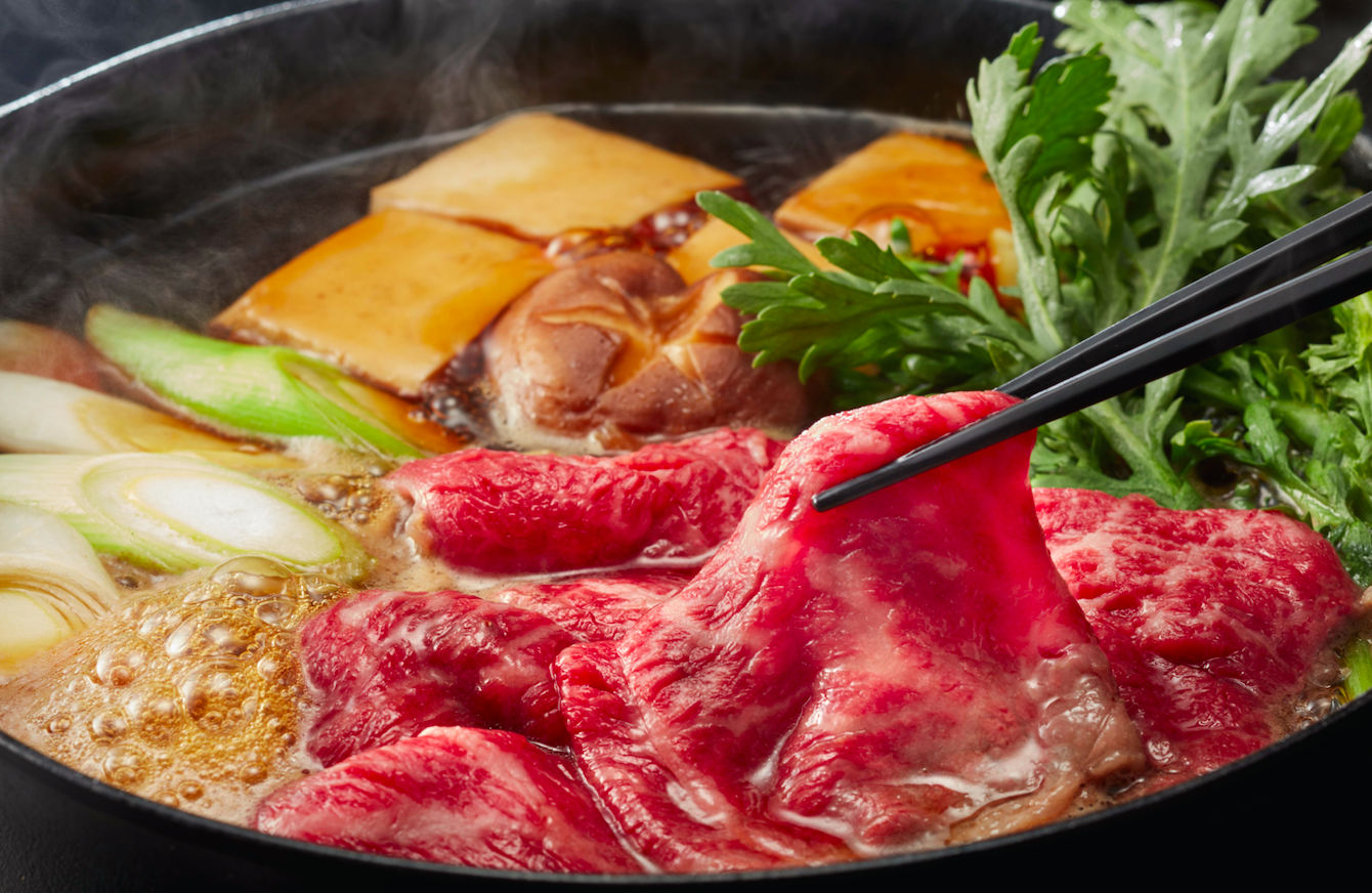 How to eat sukiyaki and enjoy it the right way