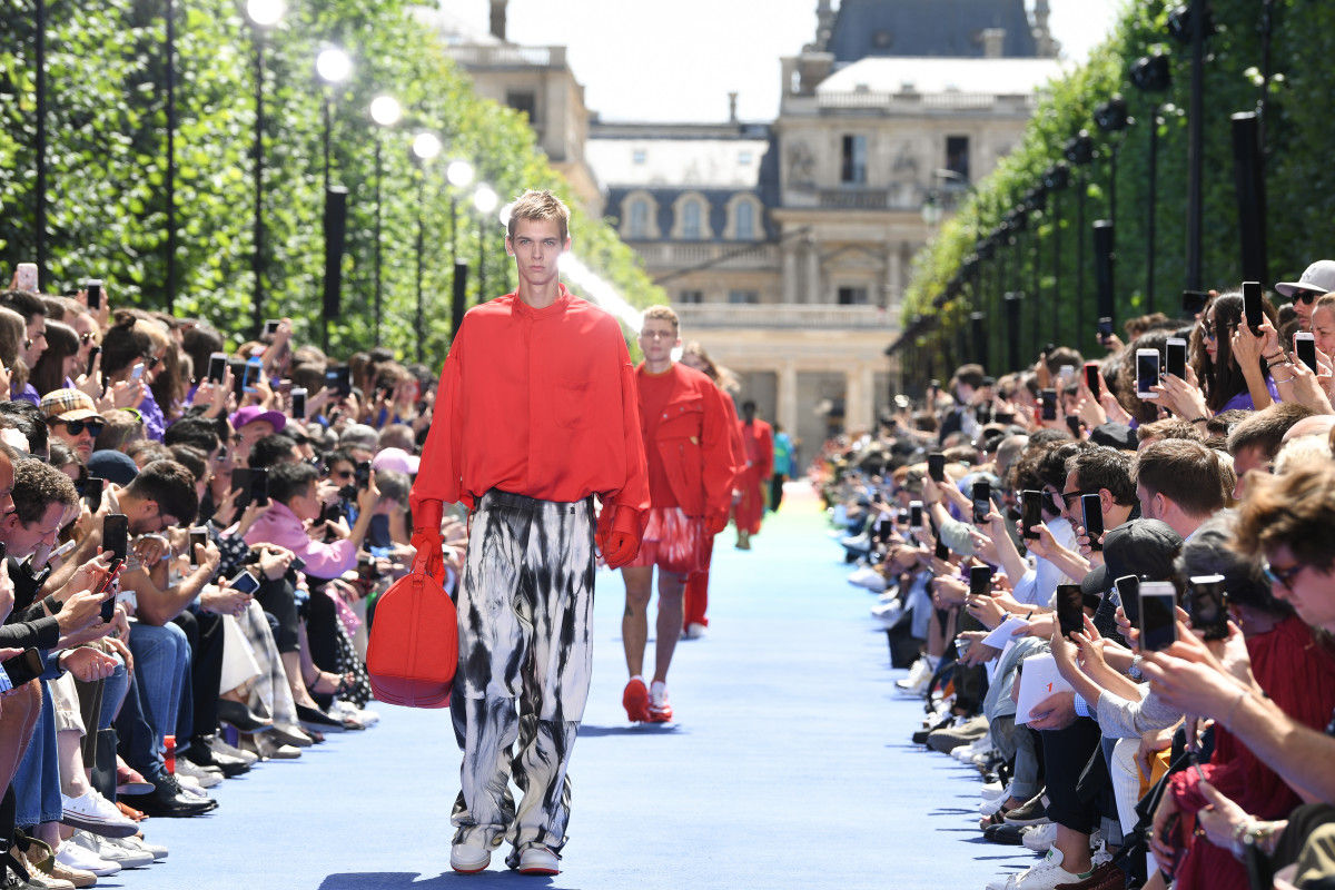 Virgil Abloh debuts his first ever Louis Vuitton SS19 collection