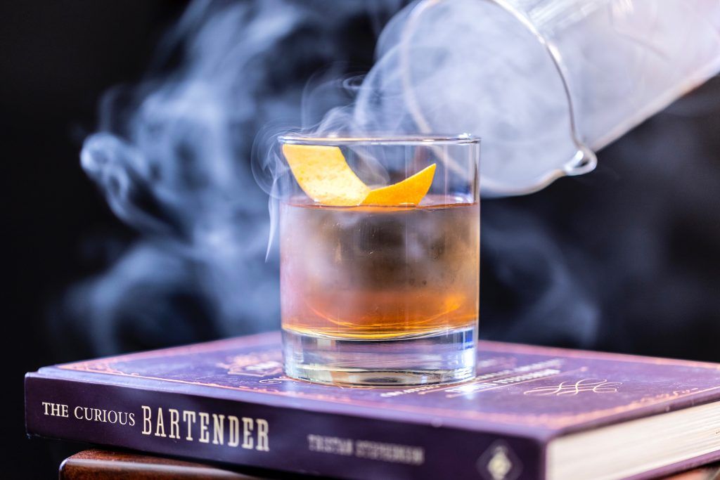 10 books every cocktail lover should own