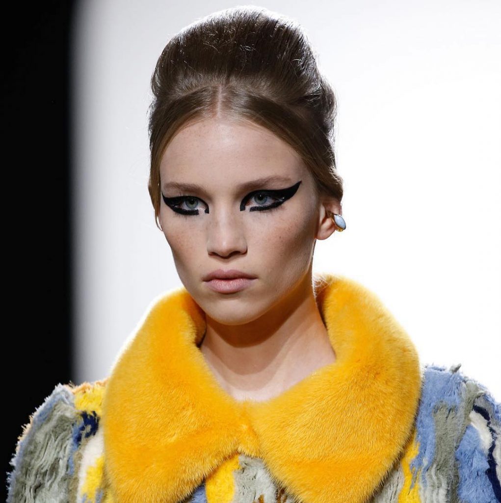 Fall/Winter 2018 makeup trends from Paris Haute Couture Week
