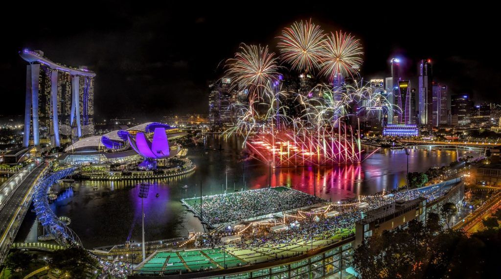 10 rooftop bars for prime views of the fireworks this National Day