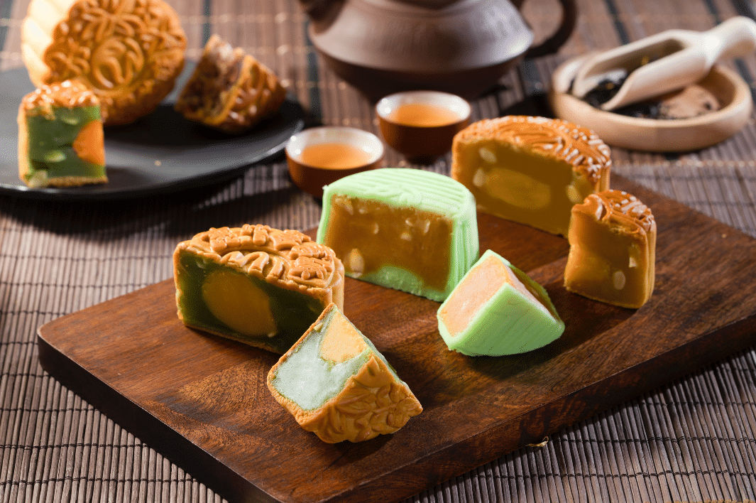 10 Gorgeous Mooncake Sets You Can Get Online This Mid-Autumn Festival (2022  Guide) - KL Foodie