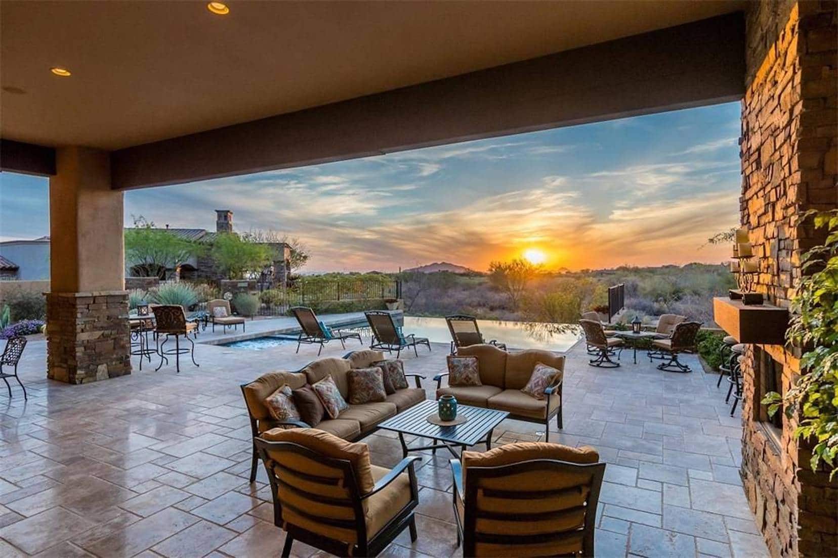 Trade-in #4: a private golf course amidst the high Sonoran desert (4-bedroom house included)