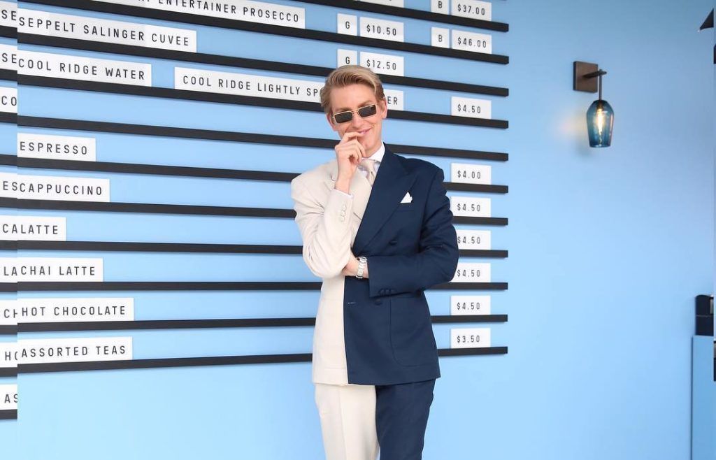 Melbourne Cup style, Marc Jacobs reissues his grunge collection, and more fashion news