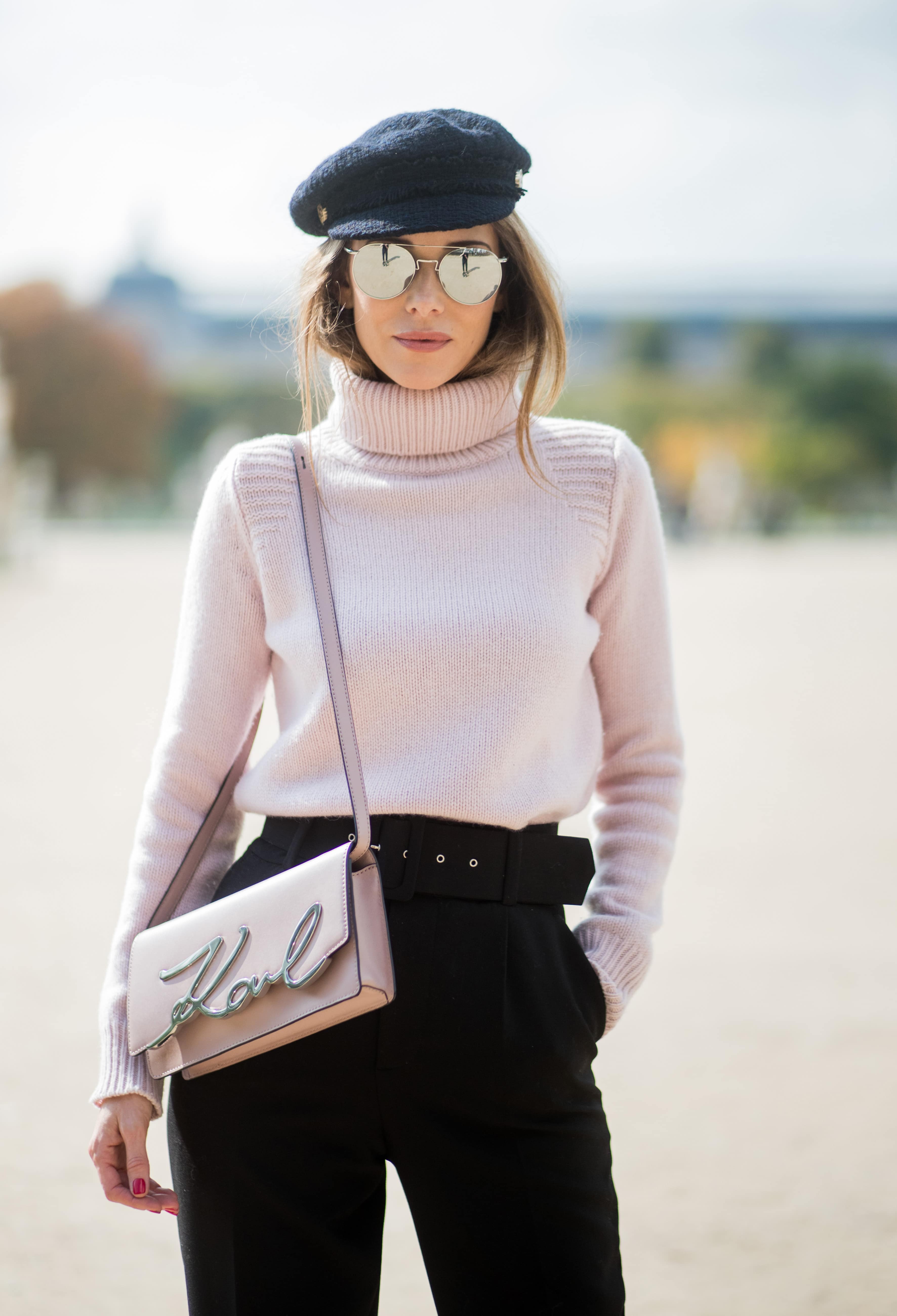 Fashion Sweaters Cashmere Jumpers The lovely Brand Cashmere Jumper light grey-pink flecked casual look 