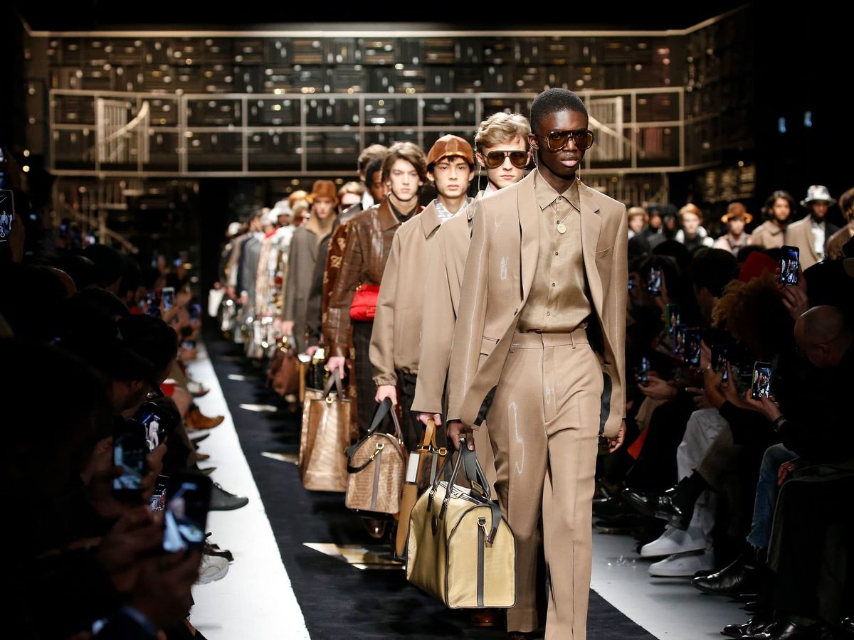 See Some Of Karl Lagerfeld's Final Designs At The Fendi Runway