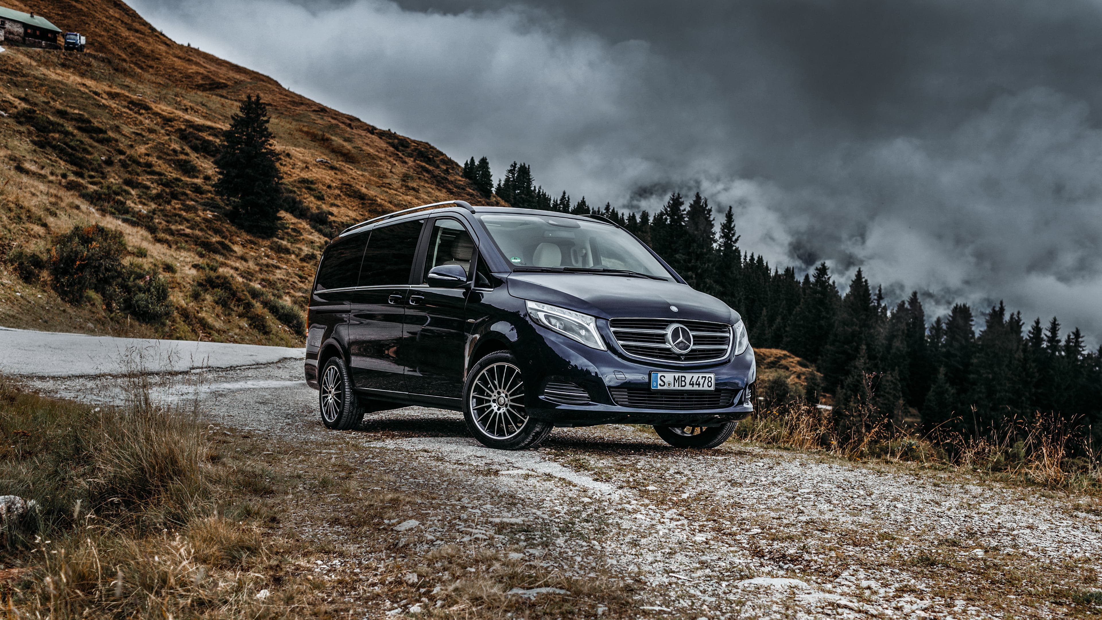 Luxury & multipurpose - here's everyting about the new Mercedes V