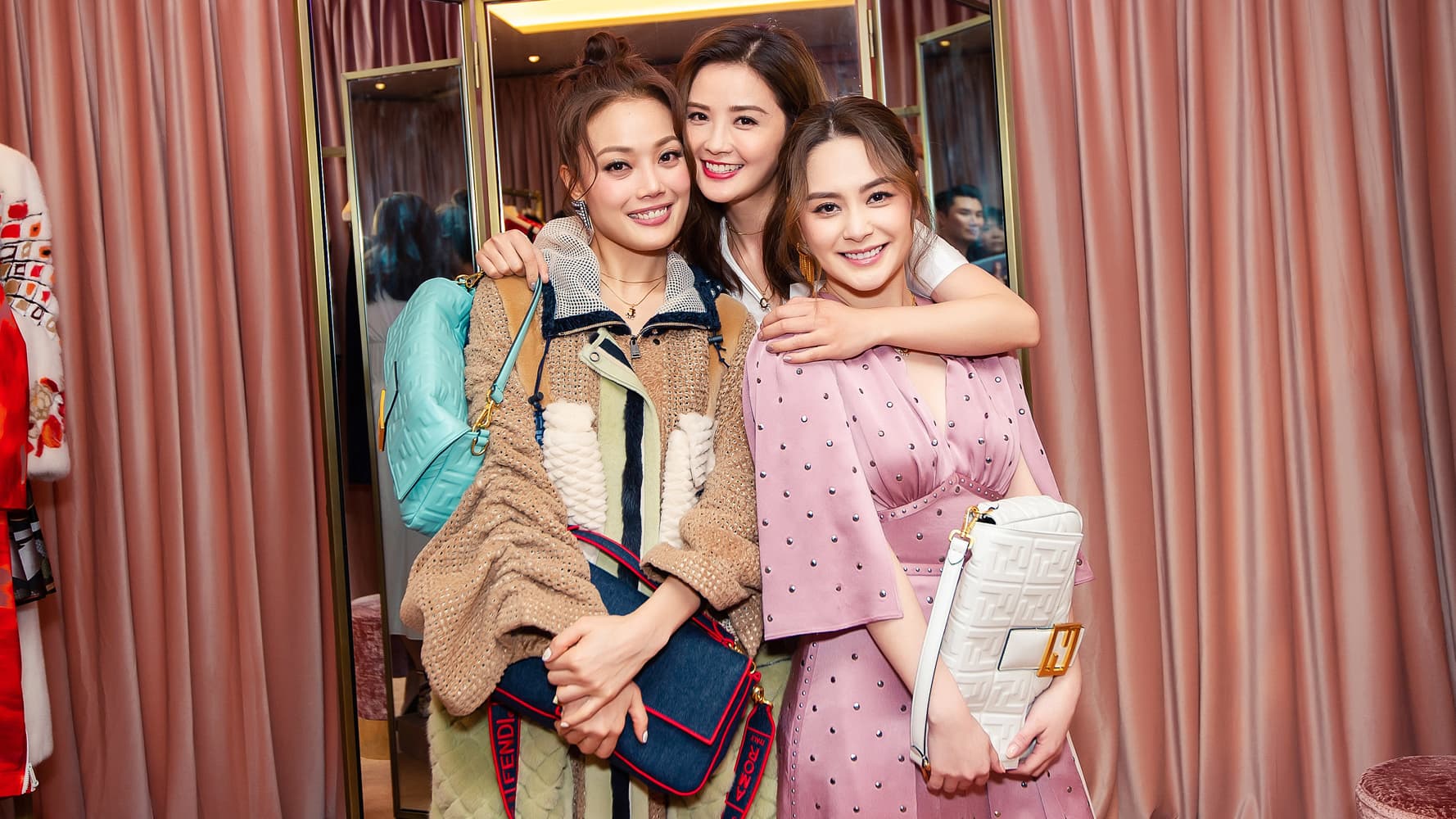 Hong Kong Cantopop star Kayan9896's luxury bag obsession: singer Jeannie Ng  Ka-yan has rocked a Louis Vuitton XL Twist, Versace Greca Goddess, Fendi  Peekaboo, Prada Galleria, Saint Laurent Maxi …