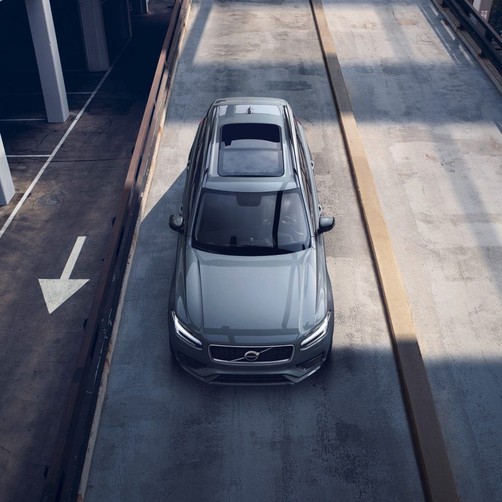 Volvo’s 2020 XC90 is the first luxury SUV with F1 tech