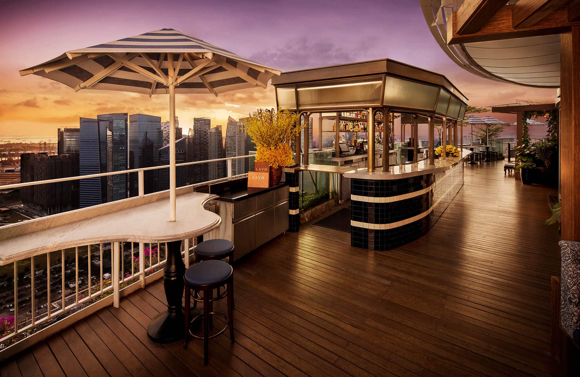 8 Rooftop Restaurants In Singapore With The Best Views And Eats