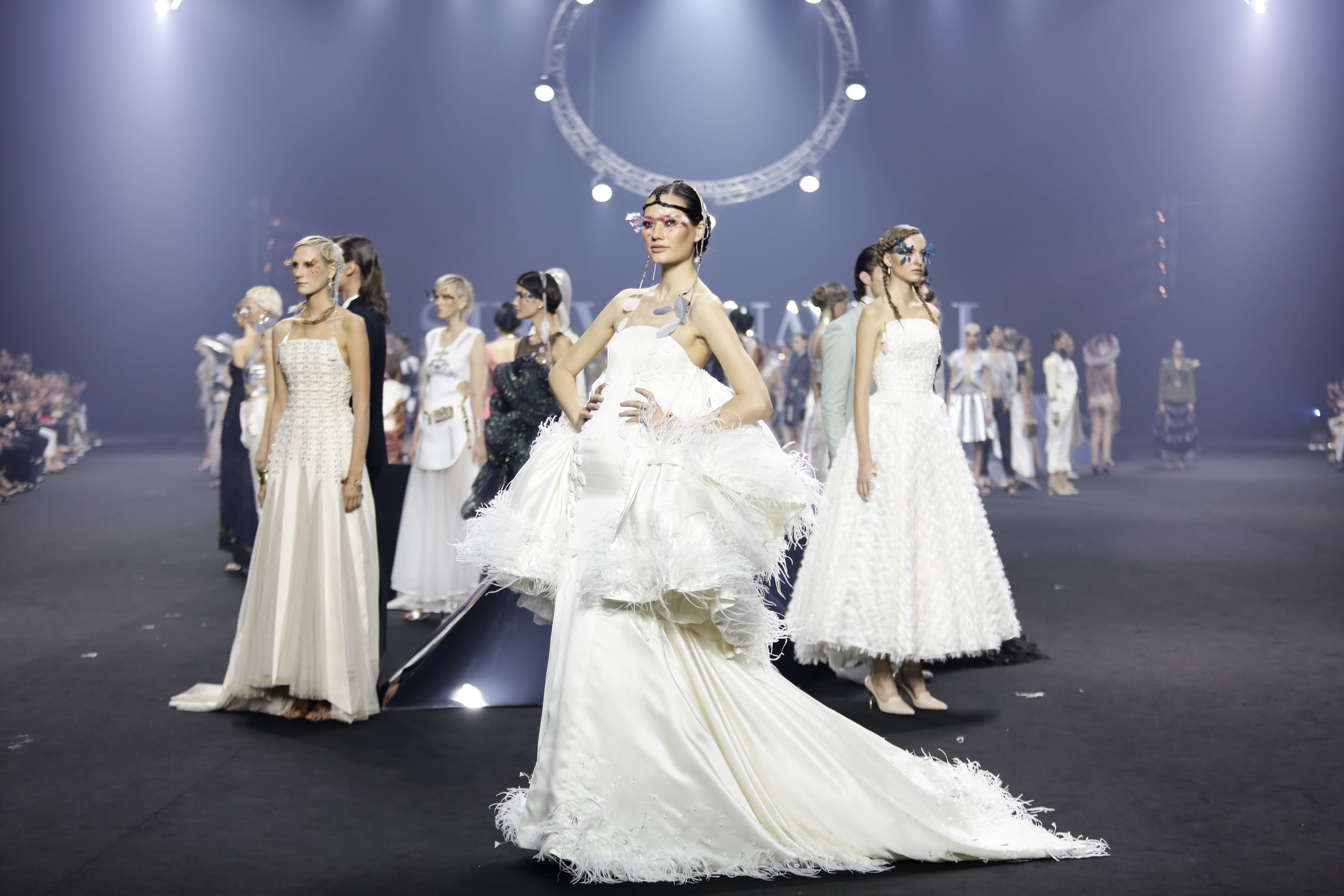 Out of this world: SIRIVANNAVARI’s fashion show is a galactic beauty