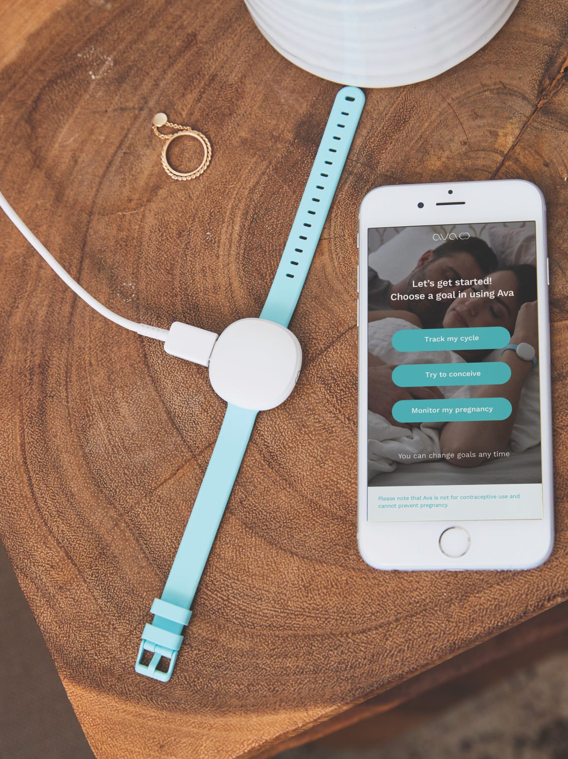 Review The Ava bracelet helps dataobsessed women track their fertility