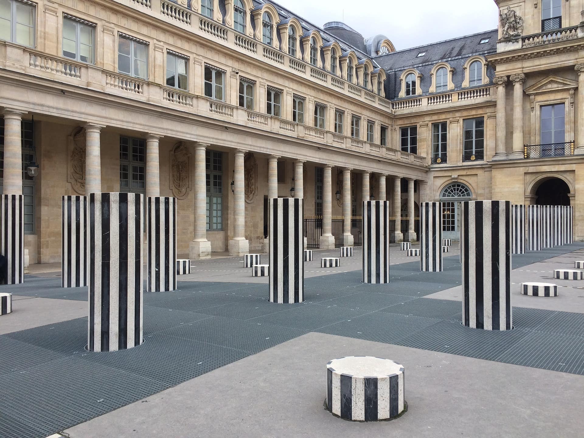 La cour du Palais Royal, 75001 Paris