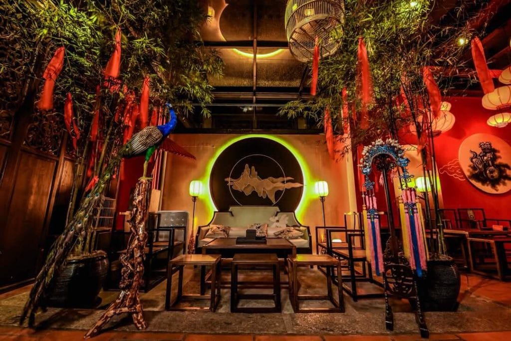 Manchu Bar