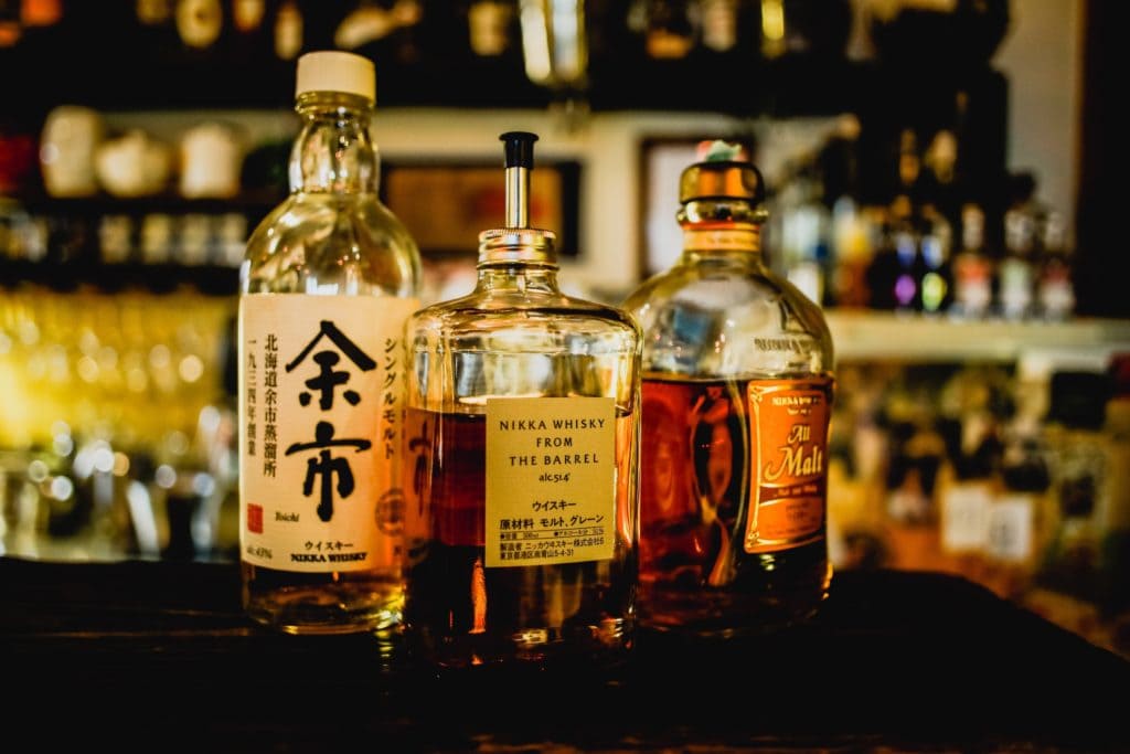 Awaken your inner Don Draper with these 5 Parisian whisky spots