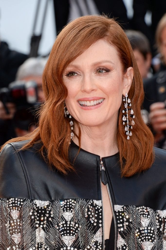 Julianne Moore chose Chopard earrings for her second appearance at Cannes 2019 red carpet. Images: Courtesy Getty