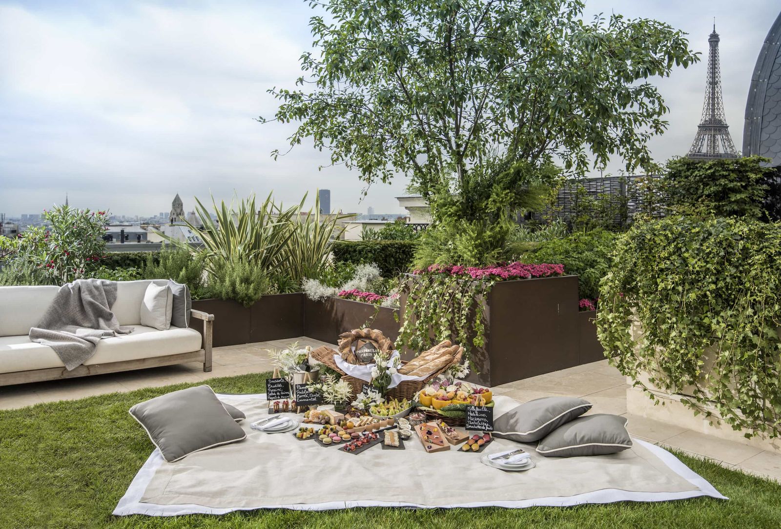 The best picnic spots in Paris where to sprawl out this summer