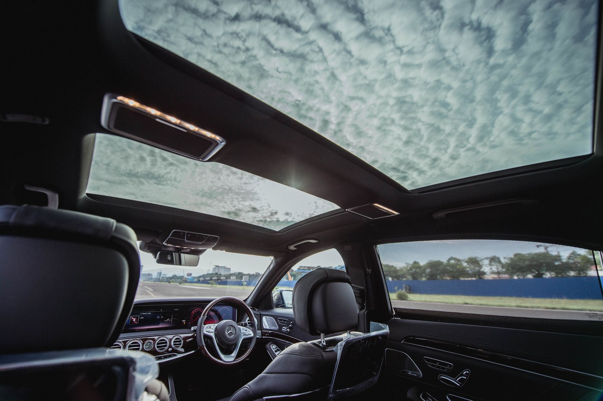 Mercedes S560 Review The Ultimate Guide To Luxury Sedans - u9sfjsu
