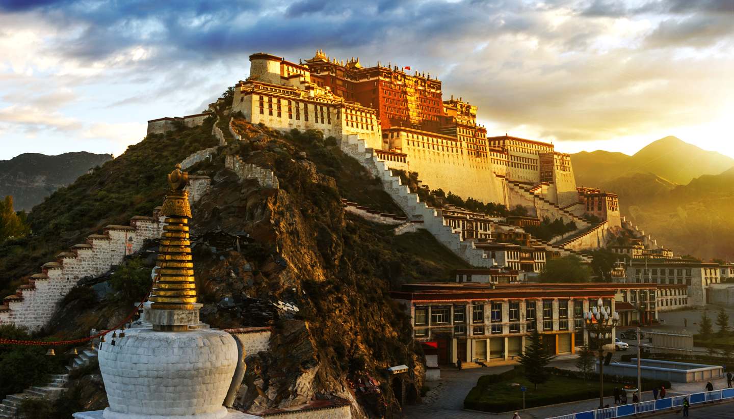 Check out: Lhasa, the heart of Tibetan culture and religion
