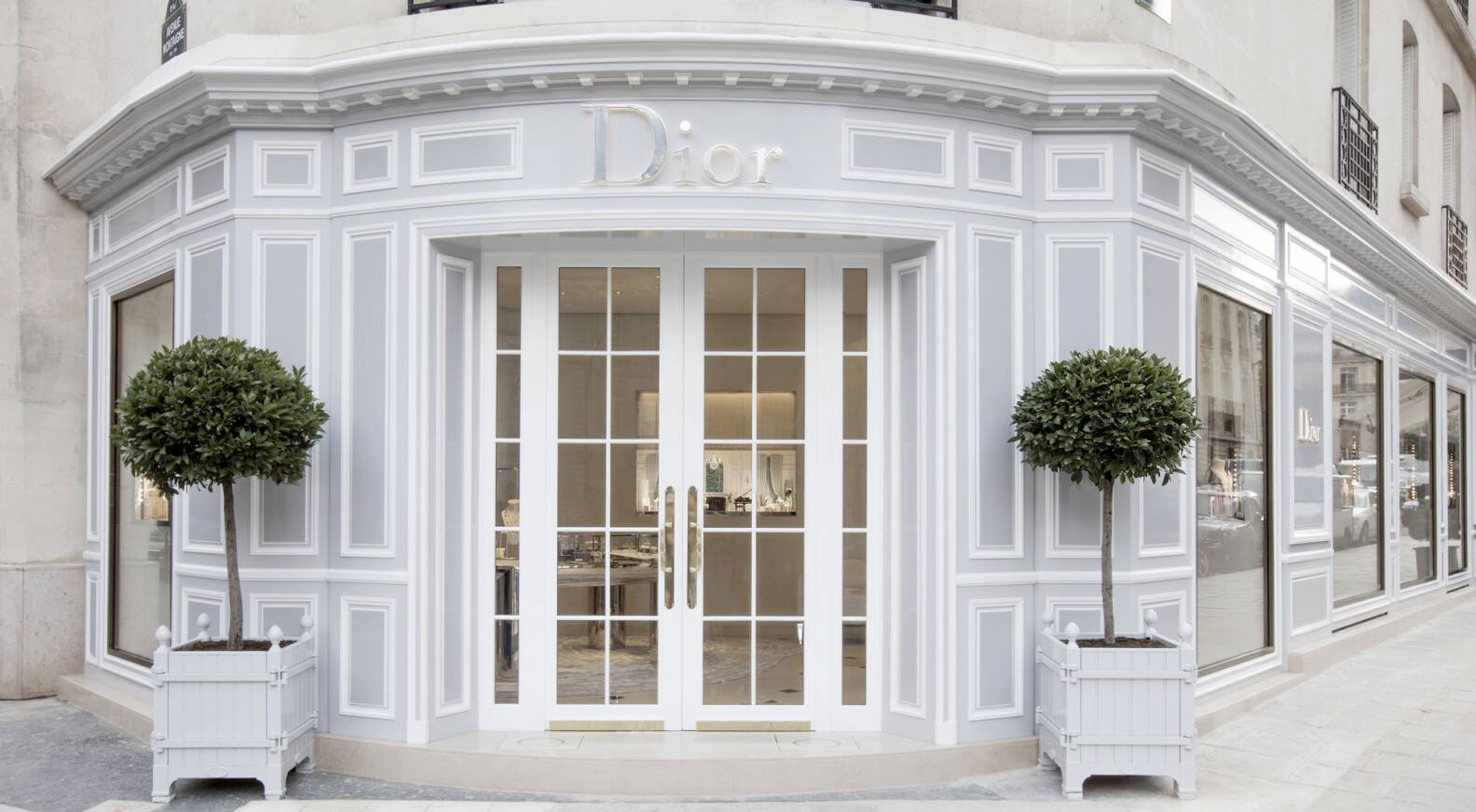 Dior is opening a pop-up shop on the Champs-Elysées