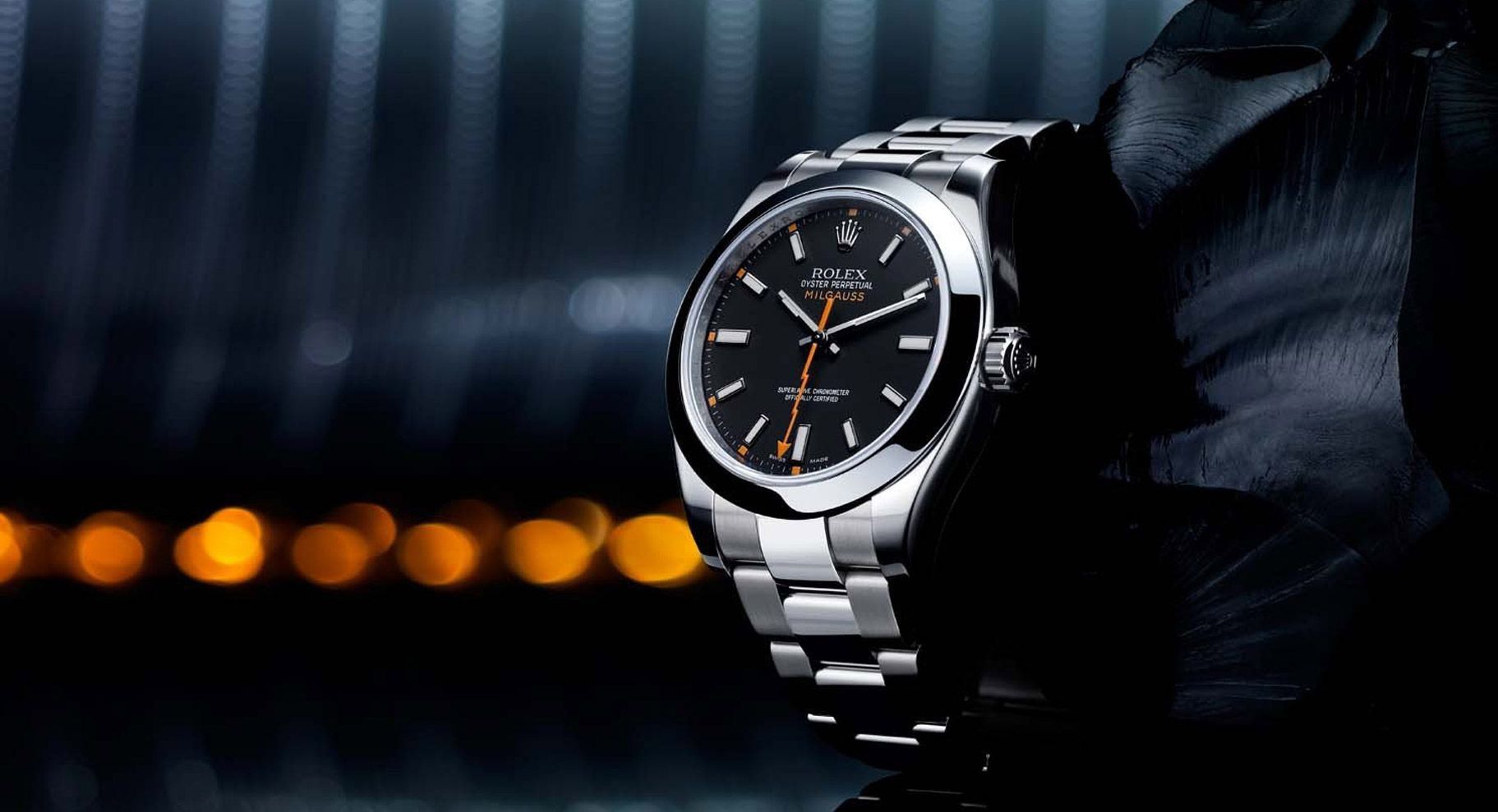 Mens GMT Black Luminous Dial Rotating Bezel Watch Men's Diver Automatic  Mechanical Week Day Wristwatch : Amazon.in: Fashion
