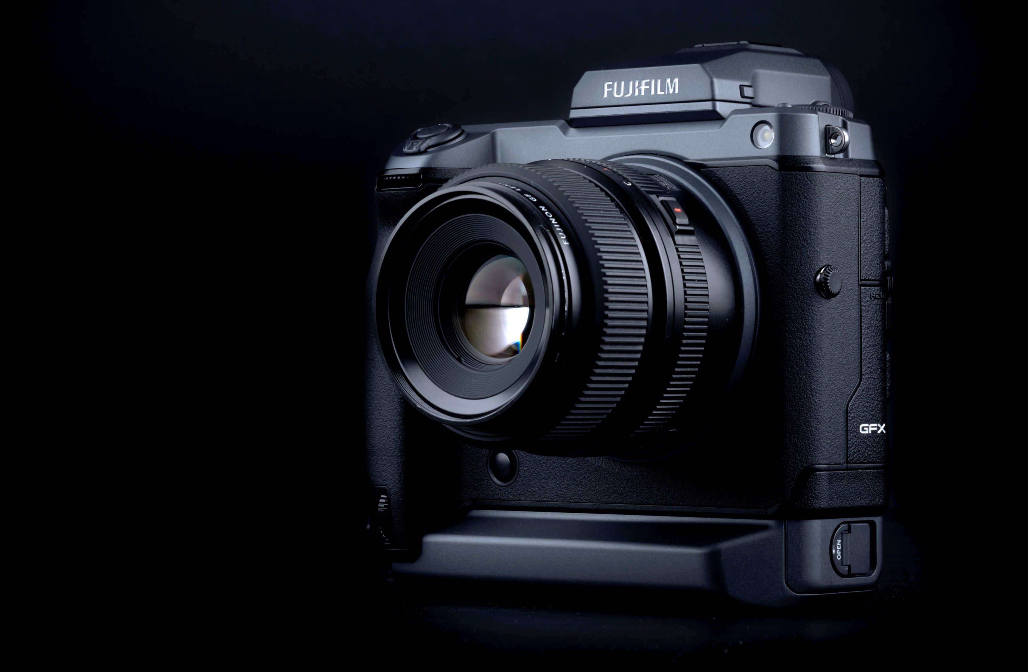 Mirrorless Fujifilm GFX 100 debuts in India with mind-boggling 100 megapixels clarity
