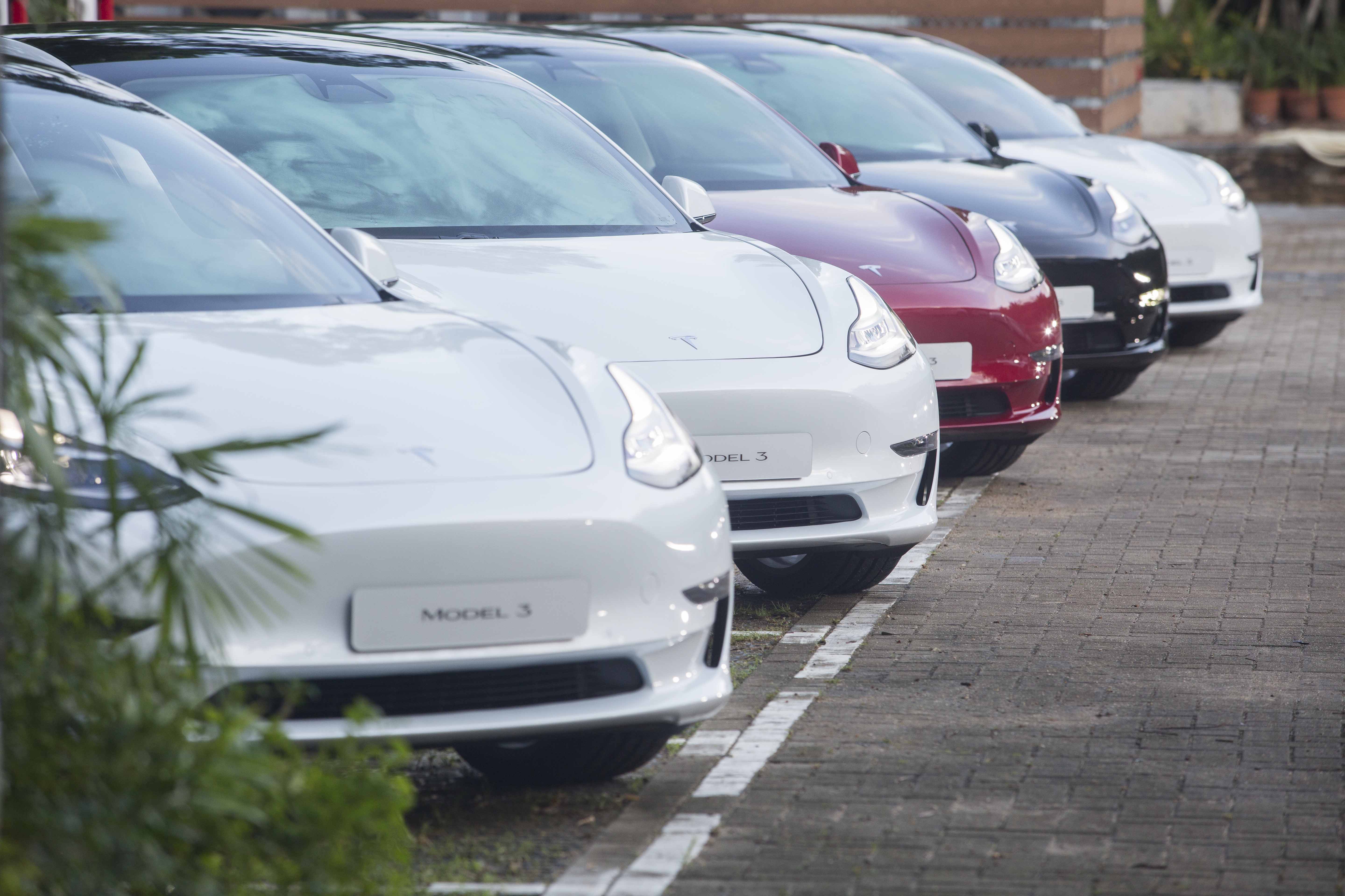 Tesla Model 3 arrives in Hong Kong along with new Supercharger Station