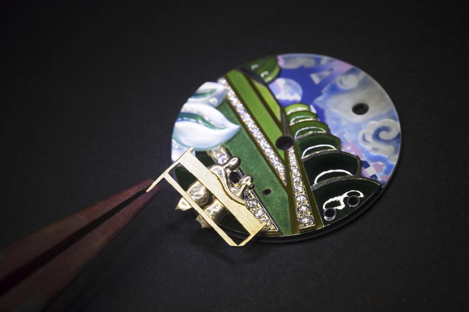 Van Cleef & Arpels spins a tale of romance with the new Extraordinary Dials