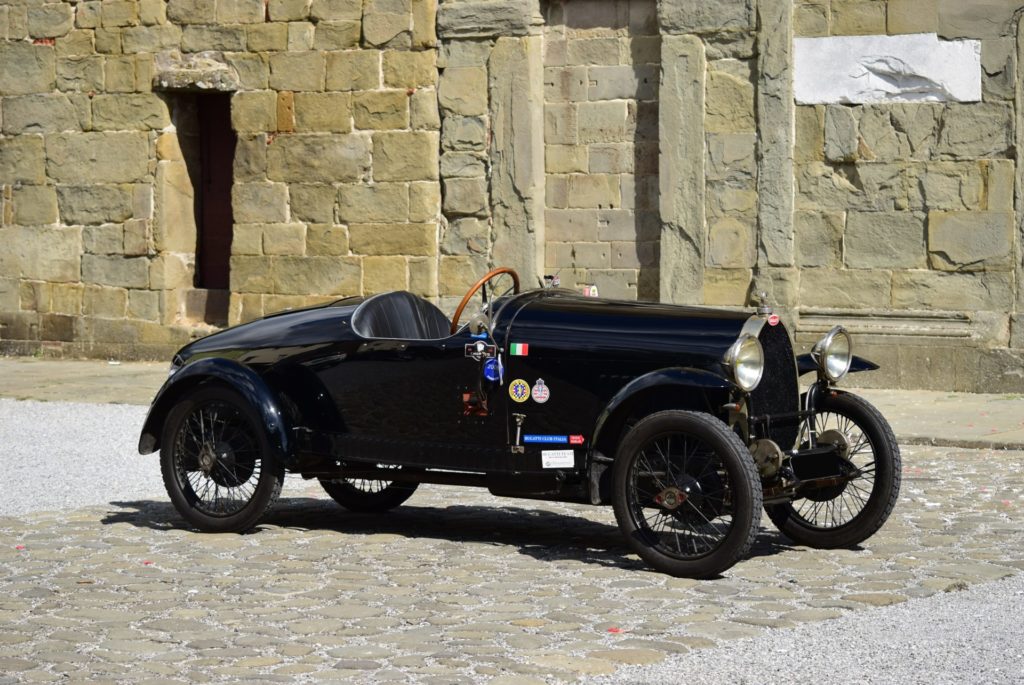 Vintage Italian Supercars Auction show paris