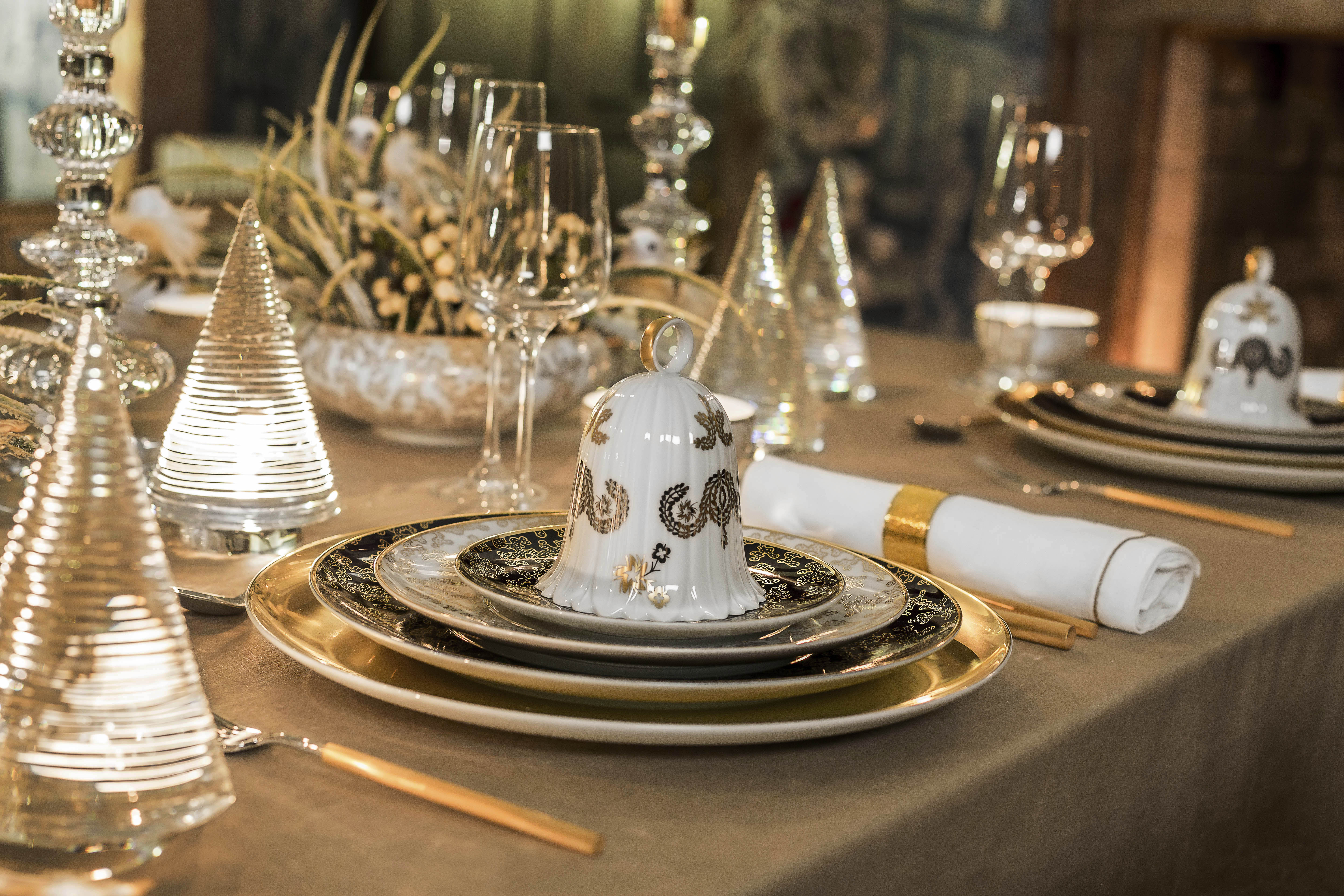 Decorate your Christmas table with Vista Alegre