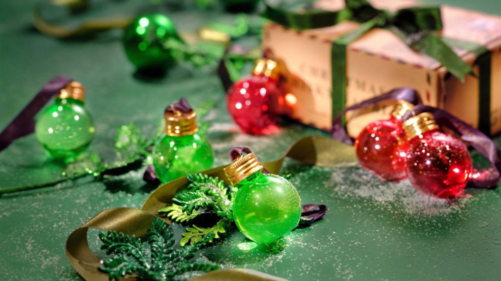 10 actually awesome stocking stuffers to gift this Christmas