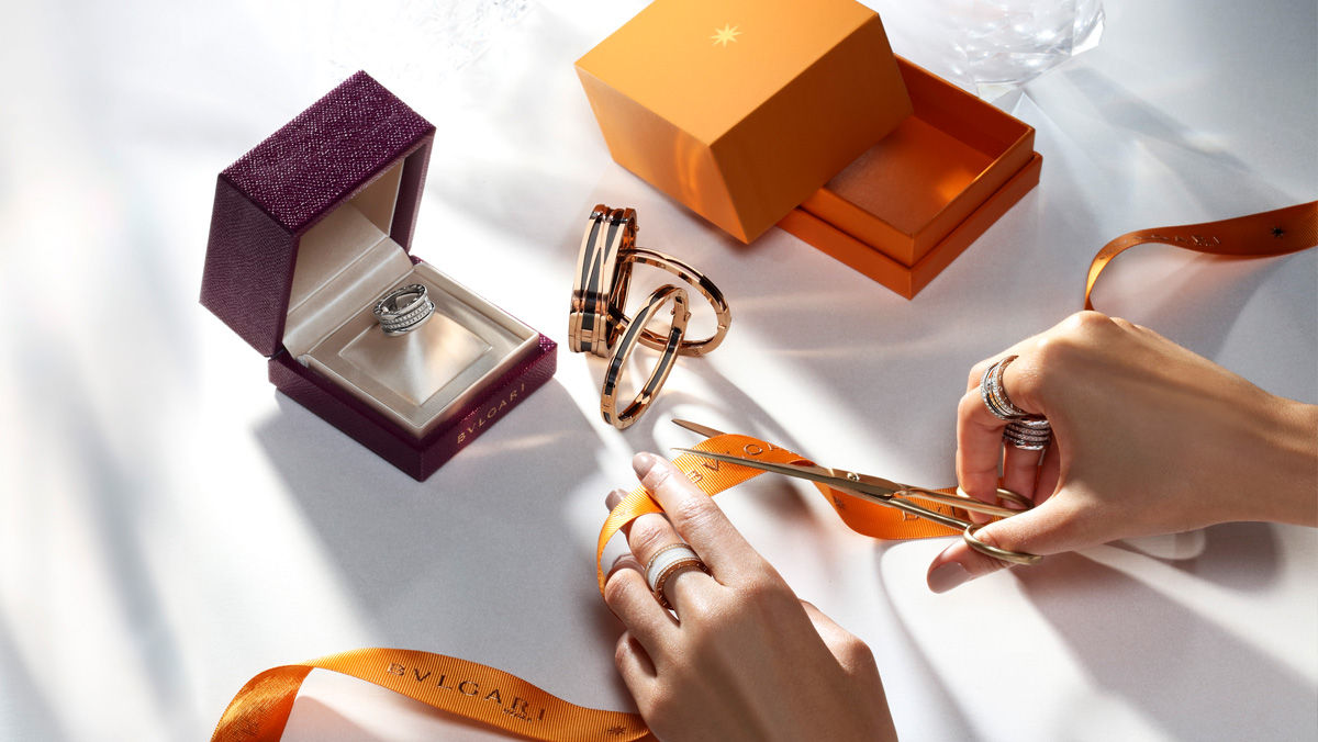 BVLGARI launches special Christmas e-pop up store for the holidays
